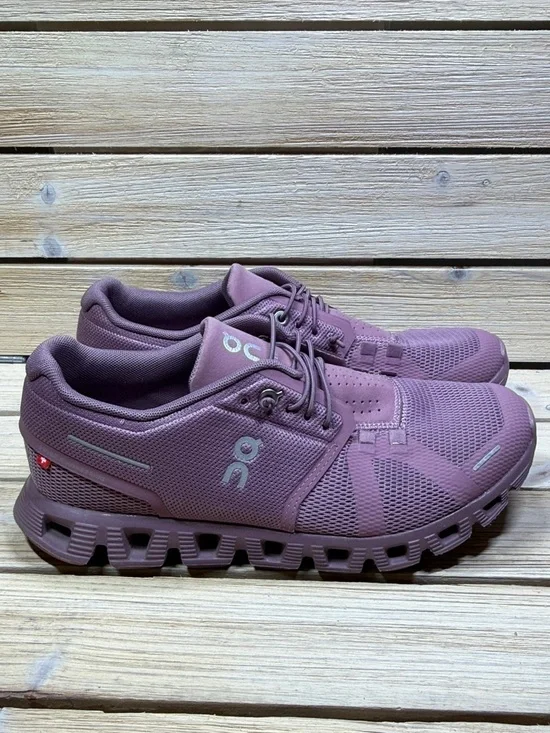 ON RUNNING Cloud 5 Wmns 'Fig/Quartz,' Size 7.5 - Picture 3 of 11